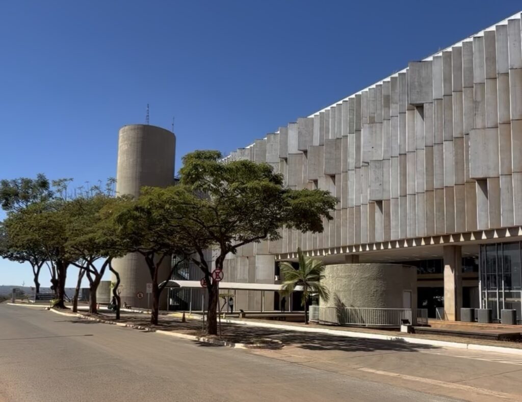 ABANI e DNIT firmam Acordo de Cooperação para estudos, melhoria e manutenção da navegabilidade da Hidrovia do Rio Paraguai